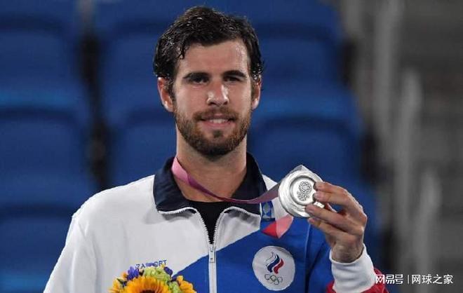 作讓人拍案 作讓人拍案